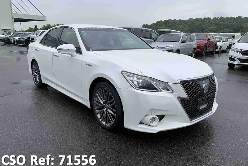 Toyota / Crown 2015